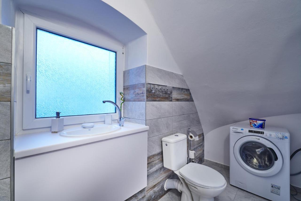 Apartman Bb Centrum Banská Bystrica Extérieur photo