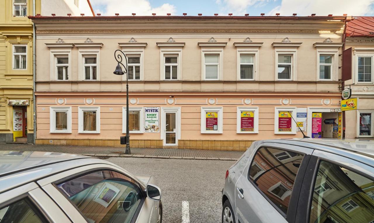 Apartman Bb Centrum Banská Bystrica Extérieur photo