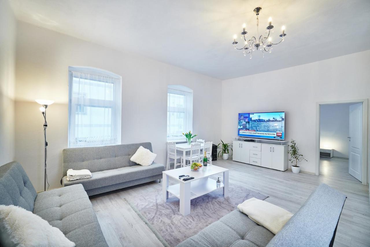 Apartman Bb Centrum Banská Bystrica Extérieur photo