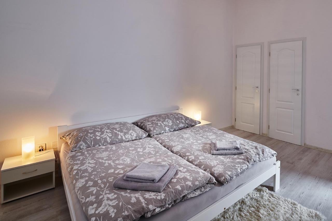 Apartman Bb Centrum Banská Bystrica Extérieur photo