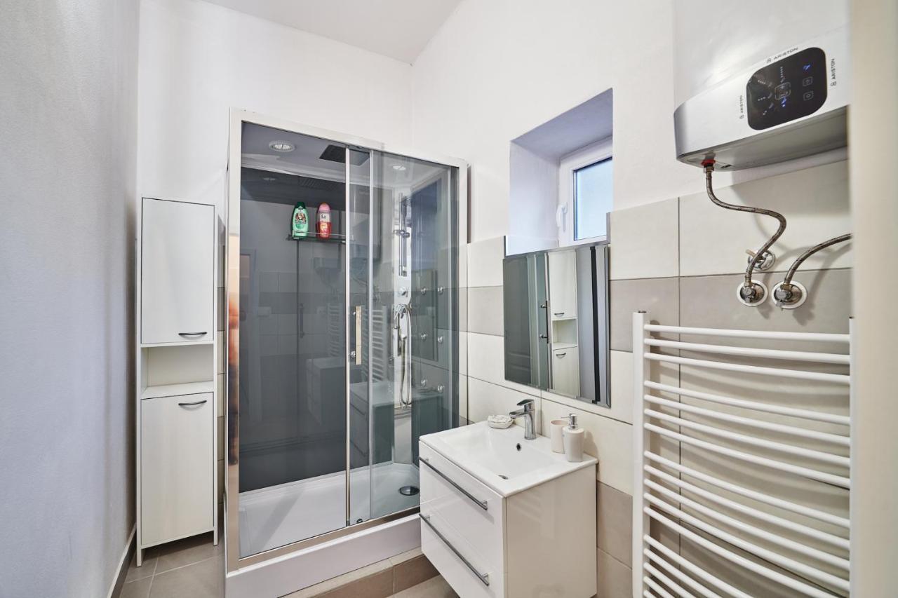 Apartman Bb Centrum Banská Bystrica Extérieur photo