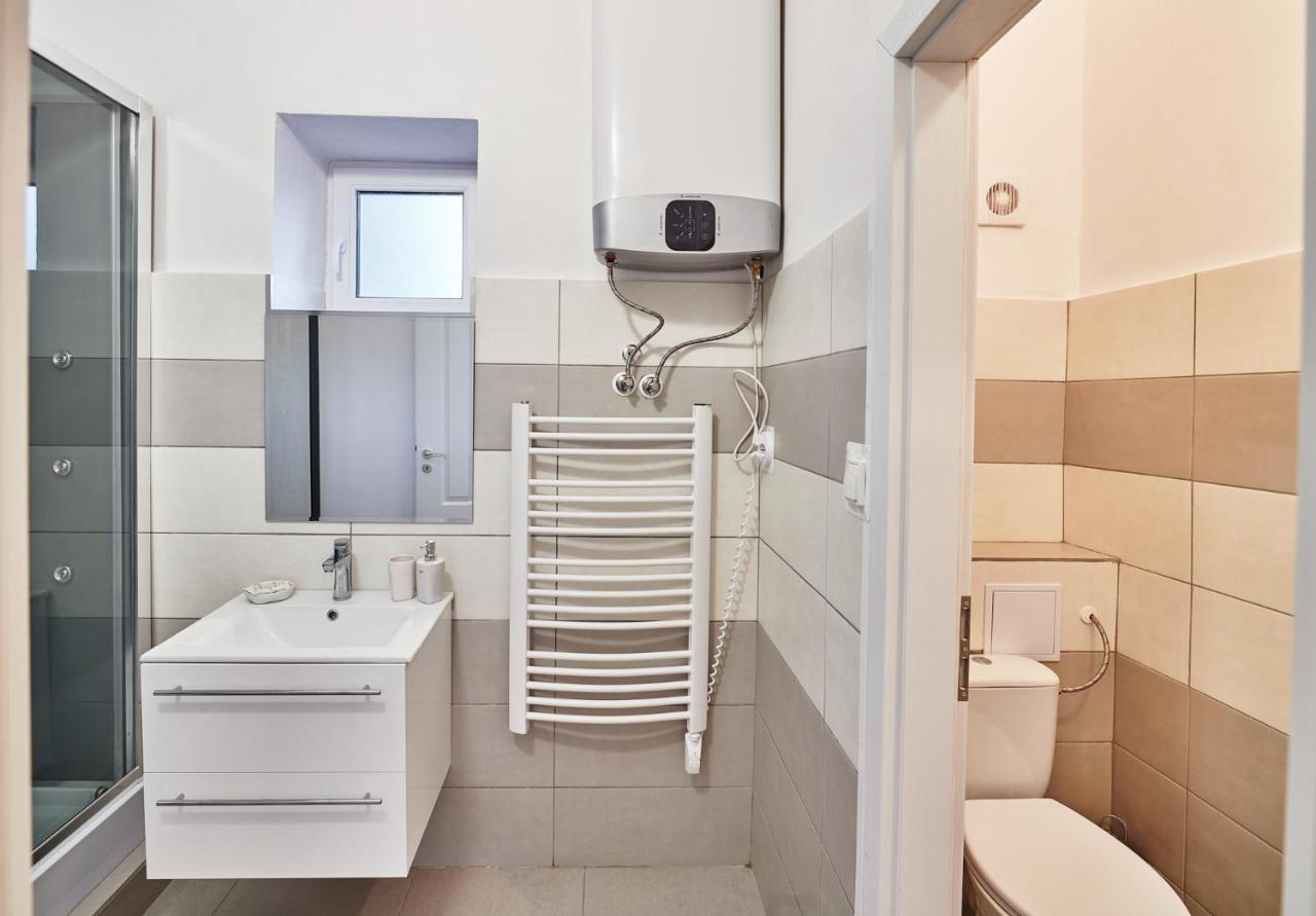 Apartman Bb Centrum Banská Bystrica Extérieur photo